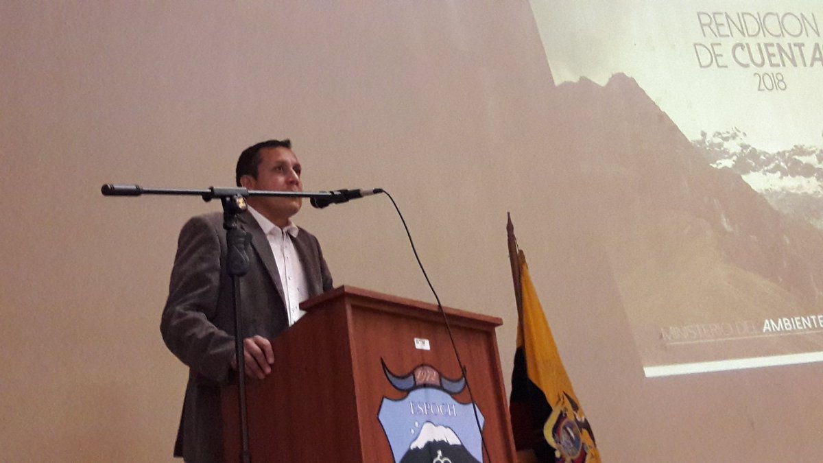 MAATE_Zonal3's tweet photo. Palabras de bienvenida en la Rendición de Cuentas 2018, por parte del Ing. Freddy Erazo Coordinador del Programa de Maestrías de la @EspochRio #LogrosMAE https://t.co/WYUf3PaMDR