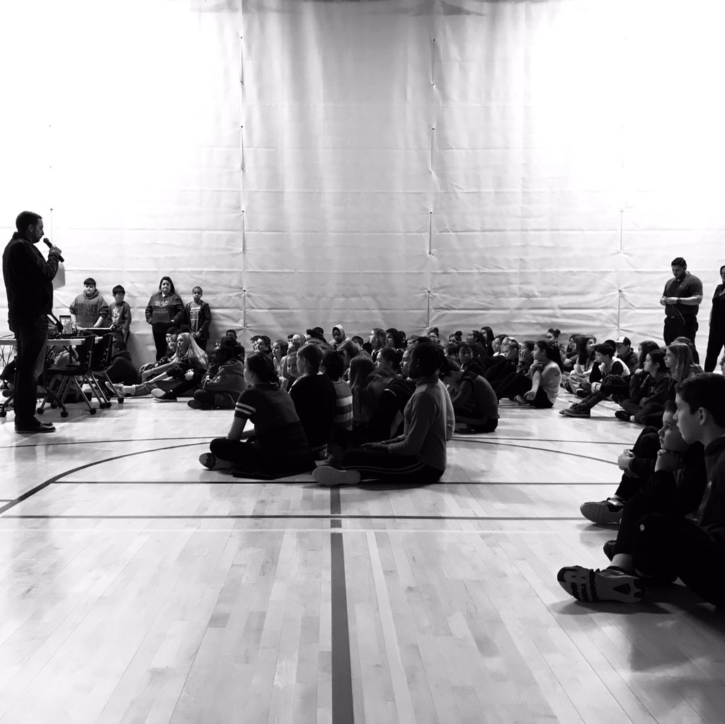 .<a href="/CSViamonde/">CS Viamonde</a> <a href="/esgabrieldumont/">esgabrieldumont</a> <a href="/LaTamiseLondon/">La Tamise</a> <a href="/EE_MarieCurie/">ÉÉ Marie-Curie</a> on débute notre Camp Guépard à l’école Gabriel-Dumont avec une présentation de monsieur St-Maurice