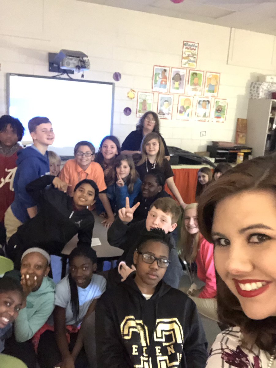 JessicaRMathis's tweet photo. What a wonderful way to begin DLD 2019!!! We were excited to see Dr. Lacey this morning on the DLD webinar! #DLD #WHSsciencebrains. @Winterboro_High @emilybharris @GraysonLawrence @emilycnestor @TCBOE https://t.co/UMBIJOhSYz