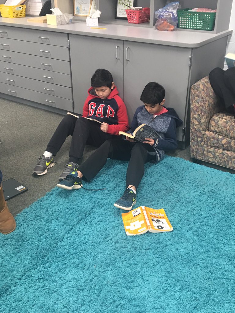 Yezzisclass's tweet photo. How do you become a better reader??     Just read read read!#TmesEagles https://t.co/J4eHpkXTiZ