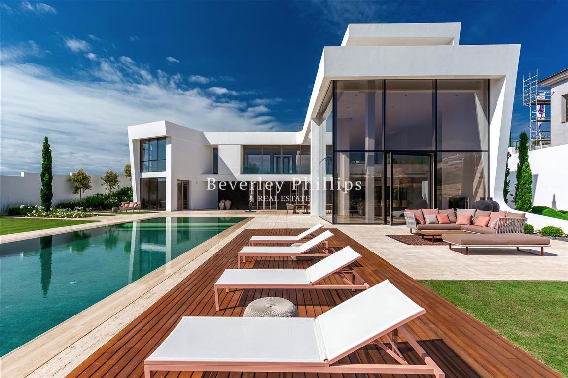 BillionsPortal's tweet photo. Sun, Sea &amp; Golf ! Situated on the exclusive Los Flamingos Golf Resort in Spain's prestigious Marbella area is this magnificent 6 bedroom villa offered for sale
Read More: https://t.co/9qgyAmymBG

#Property  #SpanishRealEstate #MarbellaRealEstate #RealEstate #LuxuryRealEstate https://t.co/OyIm8WwJco