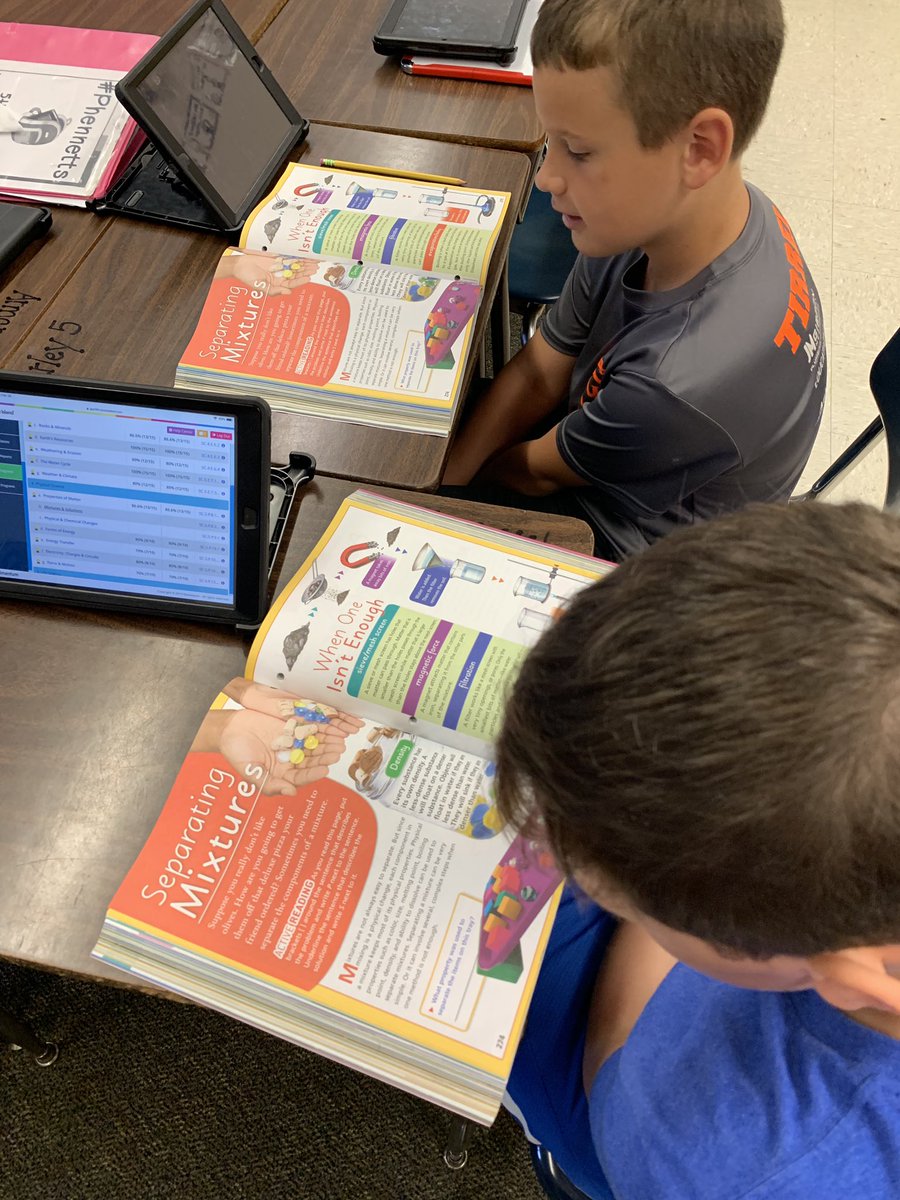 nicolephelps22's tweet photo. Ss reinforce a #StudyIsland lesson on Mixtures and Solutions through partner work in #FloridaScience
These #fifthsters love Science! π©πΌβπ¬π¬π‘ #educatinghornets https://t.co/RasBMziRoq