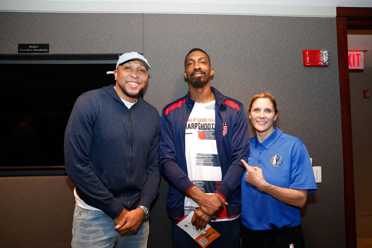MavsAcademy's tweet image. The @DallasMavs and @MavsAcad are proud to announce the winner of our first-ever @JrNBA Coach of the Year - Muhammad Shabazz of @BBSharpShooters! 

Here he is pictured with NBA Champion @matrix31 &amp;amp; Mavs assistant coach @jboucek; He was also honored at the game last night! #MFFL