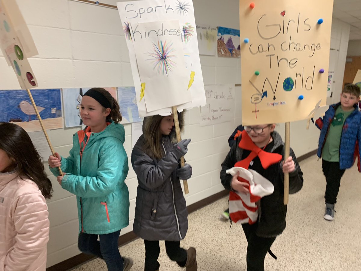 MichaelJDunlea's tweet image. What an amazing and uplifting experience to Walk for World Peace #peacesignsproject @Tabschools @tabernaclesun @NNSTOY @NJEA @JenWilliamsEdu @CollinsNBCT @NewJerseyDOE @DrLRepollet @Glennr1809 @DrPatersonTES @barrykid1 #TigerStrong #KindnessMatters @TeachSDGs @zelfstudie