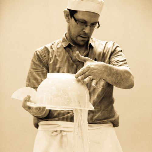 RMC_Books's tweet image. Everything you knead to know shar.es/am7FNn #nationalbreadweek #bread #staffoflife