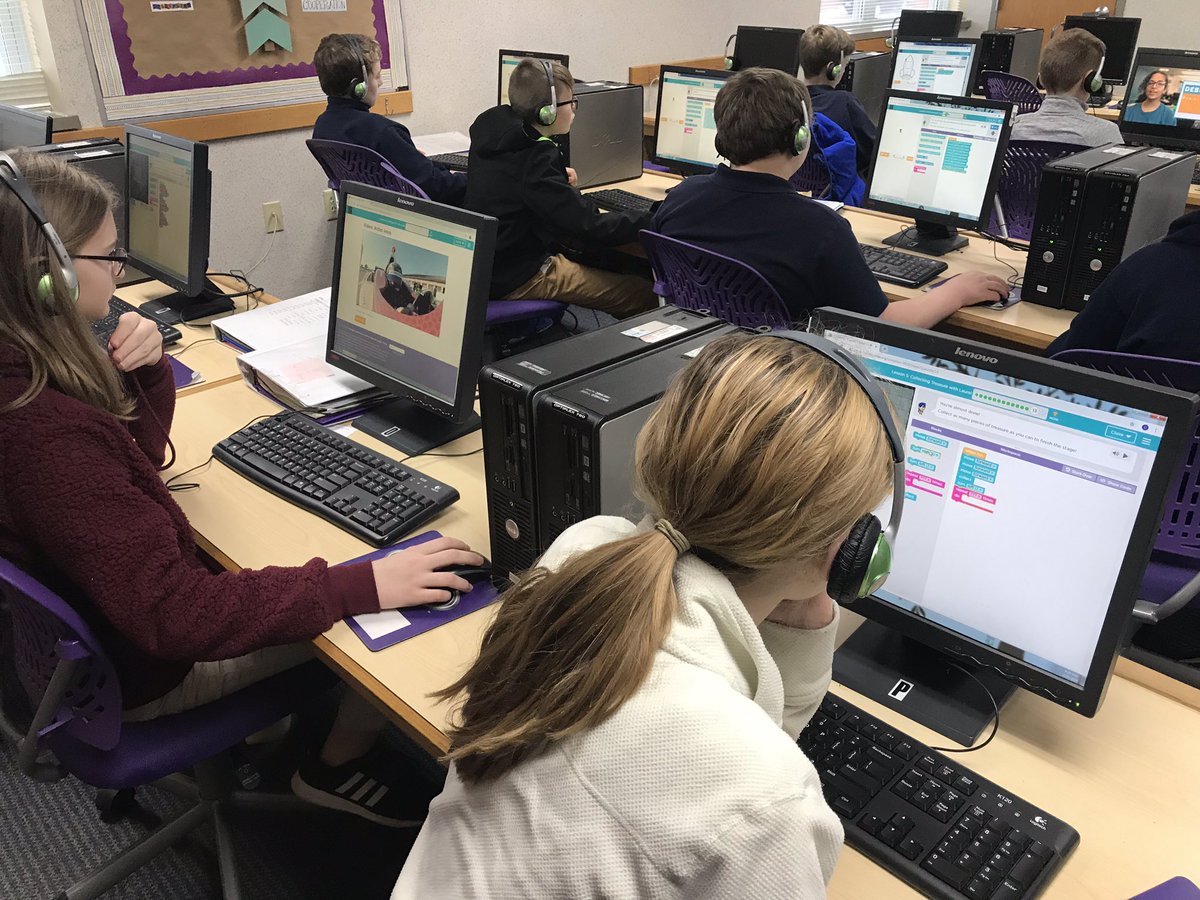 icschooljc's tweet image. Middle school is coding on this cold Thursday! Happy Digital Learning Day! @codeorg #codingiscool #DigitalLearningDay #ICangels #icangelproud @icparishjc