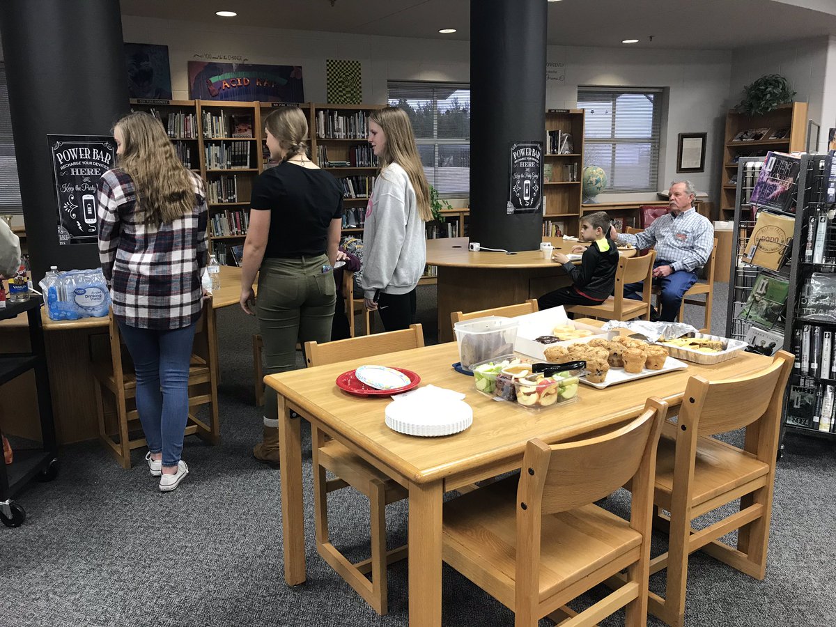 FCApottsboro's tweet photo. We had an awesome time serving our local watchdogs at a breakfast this past Wednesday! We were honored to recognize them for all that they do and share with them our gratitude for their gracious service. https://t.co/ILdiHTMINm