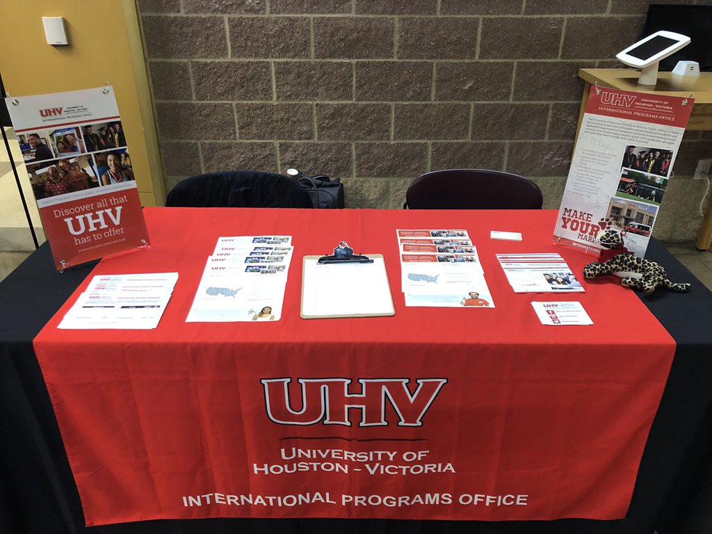 UHVIntlStudents's tweet image. We are at HCC West Loop to offer a great transfer option! 10-2!
#easytransfer #2plus2 #scholarships #noappfee #computerscience #gaming #biology #business #accounting #finance #healthstudies #mathematics #psychology #uhv #international #makeyourmark