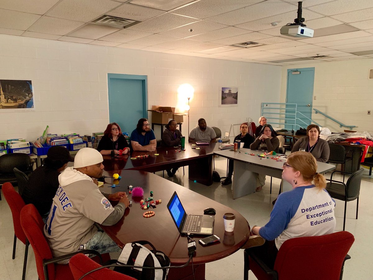 With one my faves ⁦@AngelaV365⁩ at my fave school Murrell “Preventing and Responding to Challenging Behavior” If they are still doing it, it’s working for them. #PBIS