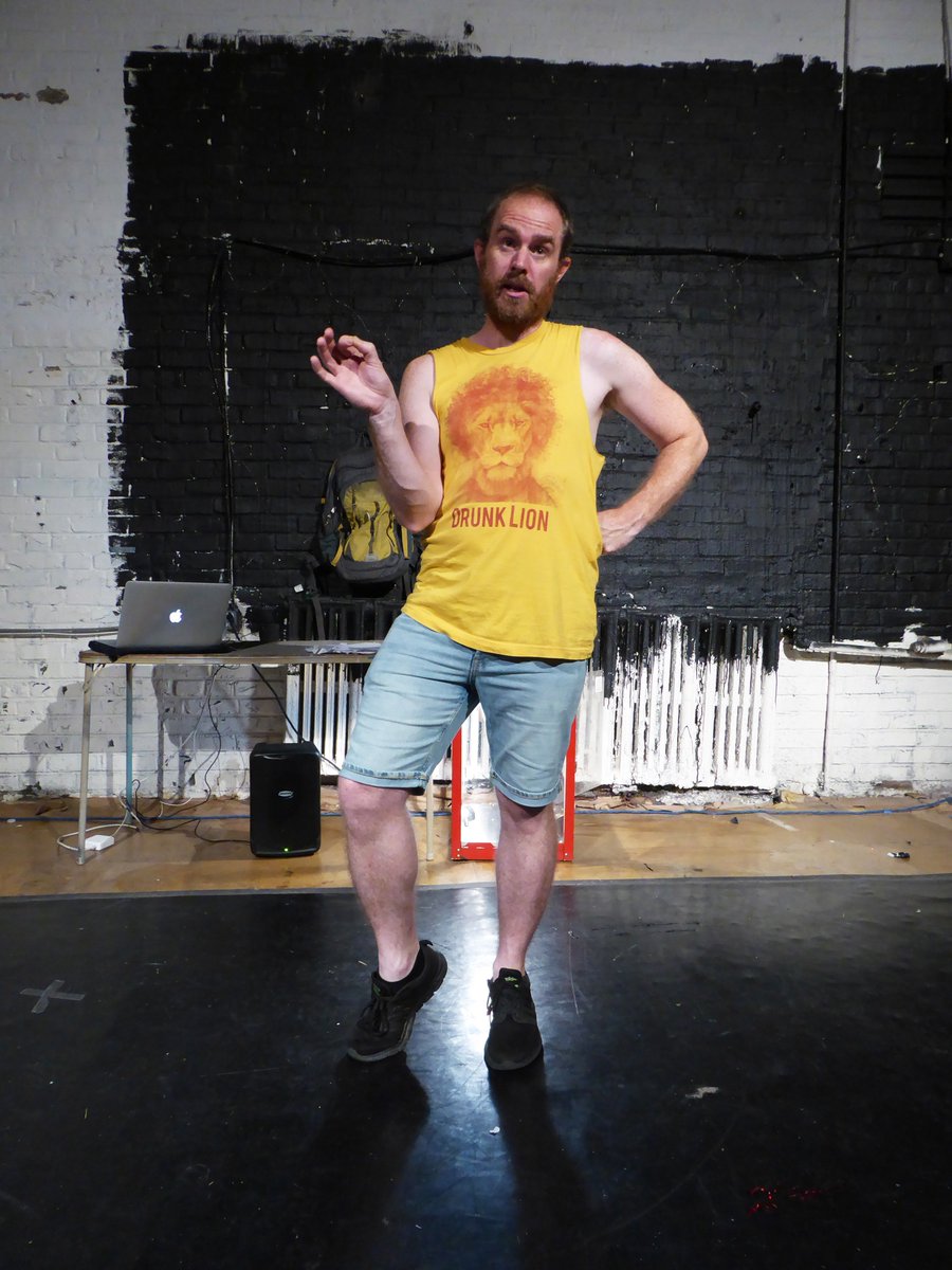 1mannutcracker's tweet photo. helloooo fresno!! my show The Presented opens this sat 1:45pm, sun 4:15pm! there will be bears in outerspace, human armadillos, 19th century actresses, anglo-saxons, fog machines, live horses & more. all in 1 show.
#roguefestival #thepresented #fresno
@RogueFestival https://t.co/raSSauFKuy