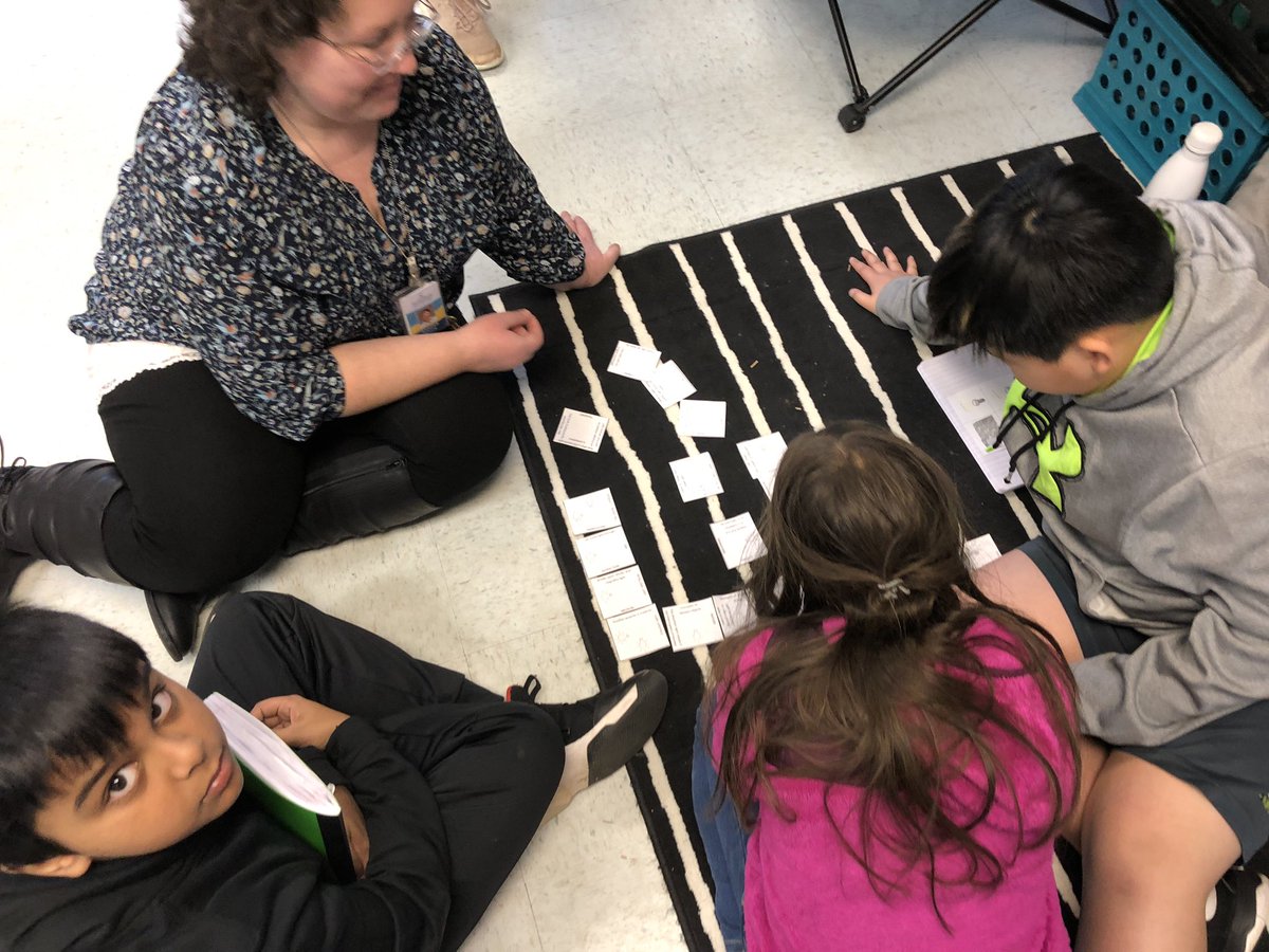 KingsGlenES's tweet photo. Groups communicating and collaborating to sort and organize cards about light waves.  #KGScience  #OurFCPS #fcpsPOG https://t.co/eclulCG3eb