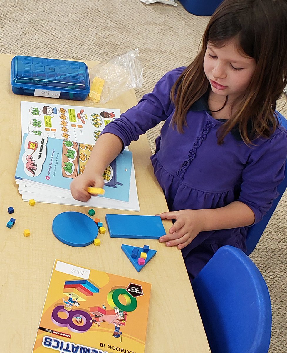 IrvineHebrewDay's tweet photo. As research proves the many benefits of children explaining their math, IHDS students regularly express the different ways they achieve the answers. #mathexplanations #math #positivelyjewish #Mathematics #1stgrade  https://t.co/9IM8izItvZ https://t.co/267j45x4EA