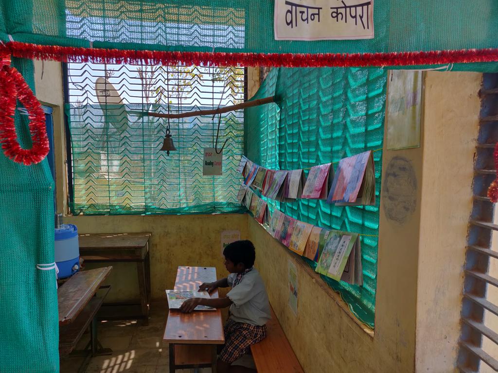 DoctorsTribe's tweet photo. Happy to see reading corner with all interesting book collection at PMS Chisda Khokharpada #schools #dadranagarhaveli #innovative #backtobasics #books #Silvassaisupgrading #tribalschool @Sajjan95 @naukarshah https://t.co/vKppVNTCTC