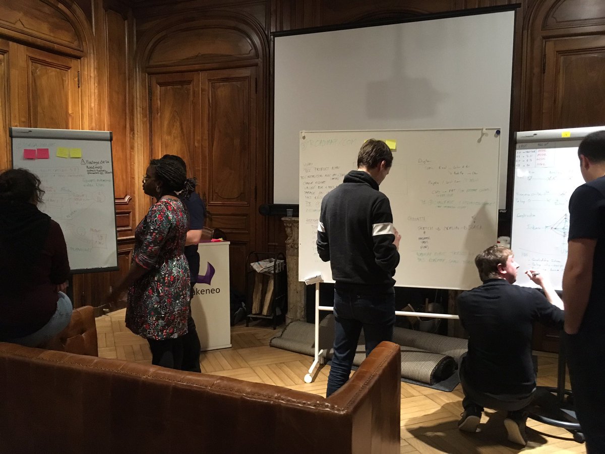Product people en pleine réflexion : roadmap, orga équipe, équilibre PO/dev...