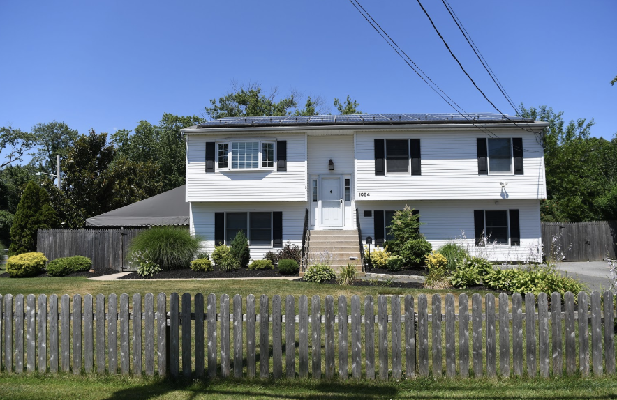 lifesworc's tweet photo. As we near the end of the month, we are celebrating all of our February house anniversaries! Congrats to the Conduit A+B, Dix Hills, Udall, Manzo, Abi Zeid, and Schneps residences on another great year! 💙 https://t.co/keJBZgrKW1