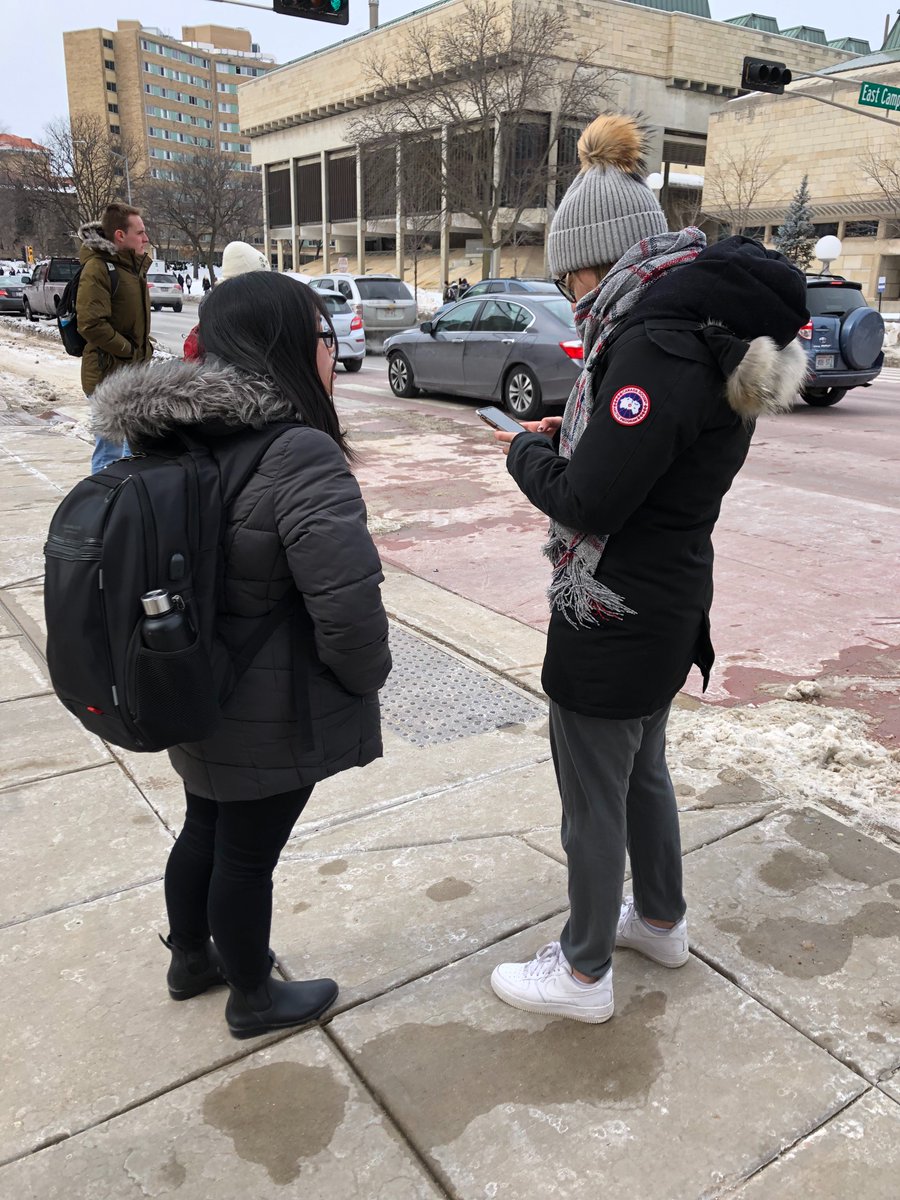 sadiooooooooo's tweet photo. These are photos of my classmate working on the J202 scavenger hunt #j202 #lab305 https://t.co/4ZahvkmNrD