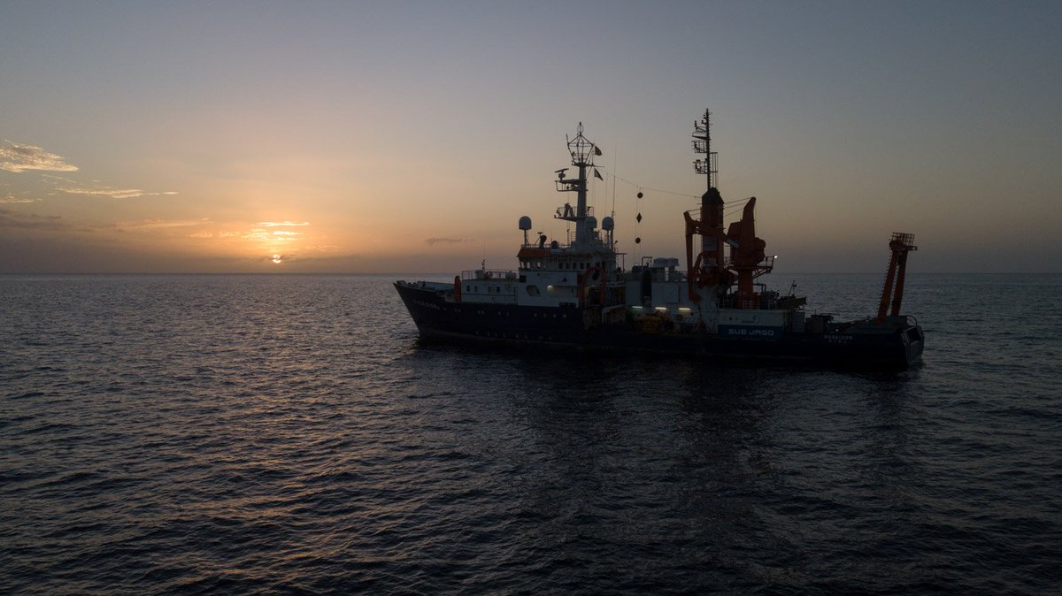 GEOMAR_en's tweet photo. This week, expedition #POS532 of #RV_POSEIDON ended in the Port of Mindelo, #CapeVerde. If you want to get further insights into the science of the voyage, read the team's posts in the @OSCM_ blog on #Oceanblogs: https://t.co/YB4LDNWAM5 https://t.co/7h7oi75hS1