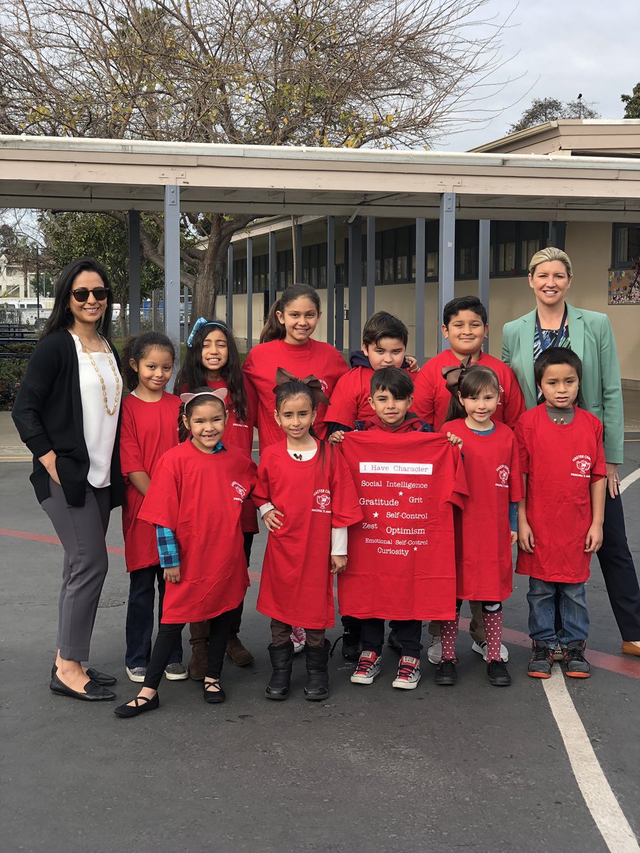 FeasterCharter's tweet photo. Passing out #characterstrength shirts to Ss who have been recognized for #socialintelligence #grit #gratitude #selfcontrol #zest #optomism #EmotionalSelfControl and #curiosity with @drmotsinger and @sdominguez_3 #FeasterLearns https://t.co/aKPKUZ09b1