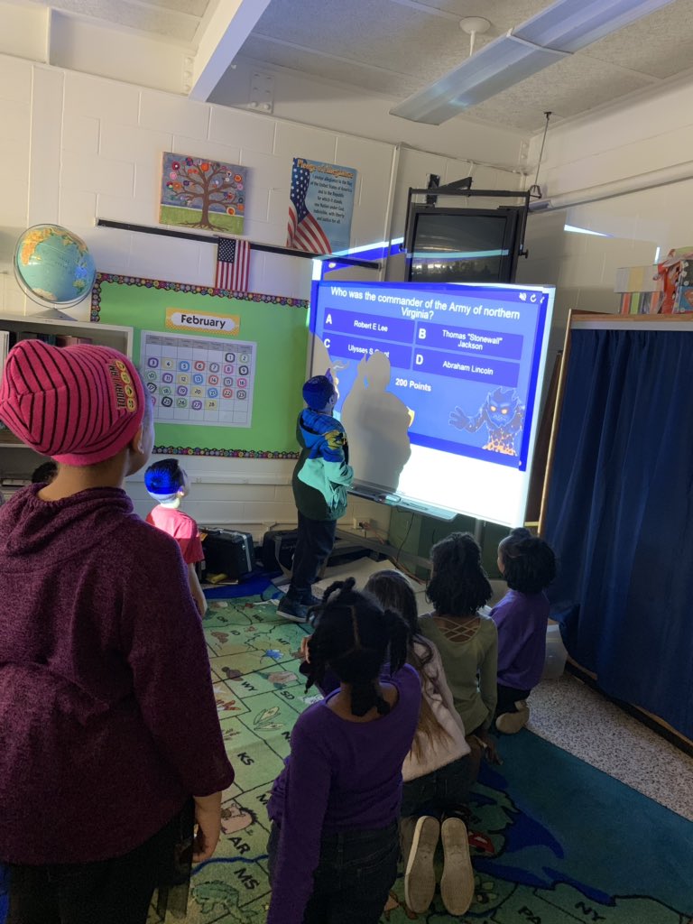 mspearl4life's tweet image. My #FisherFlamingos are loving their game show VA Studies review for #DLDAY @RPS_Schools @PfisterITRT @RVAITRTs