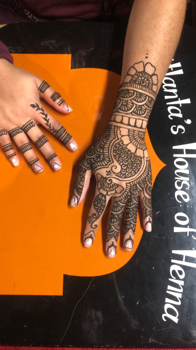atl_henna's tweet photo. You might want a full hand design or something simple;either way we have you covered. https://t.co/O2cFshxHne