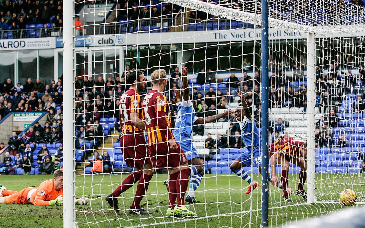 photojoedent's tweet photo. 📷 #OnThisDay in 2015, @DaveRobertson11 won his first match in charge of #pufc with a 2-0 win over Bradford City, who had Jordan Pickford in goal that afternoon. #ThrowbackThursday #tbt https://t.co/udcjU8HRuS