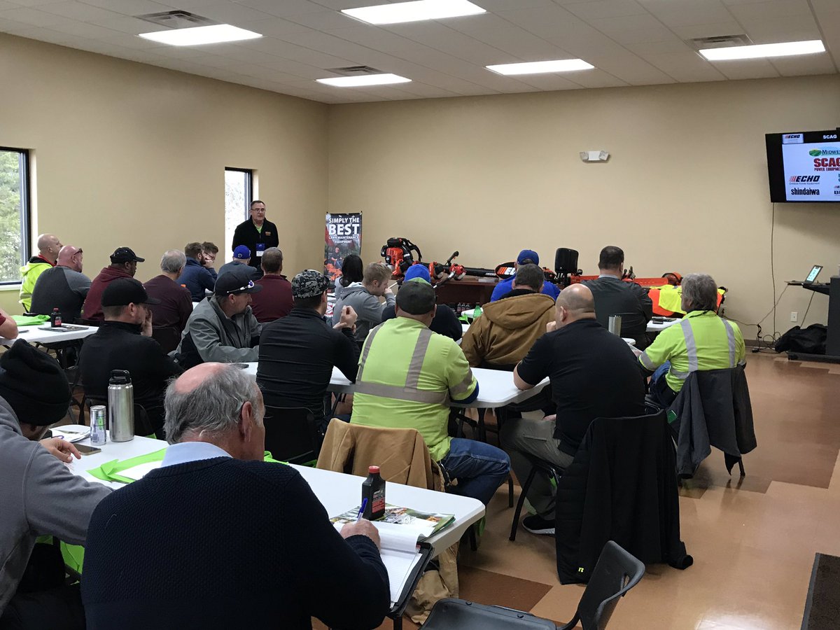 KRPS's tweet photo. @KRPS @HopSportsplex great start this morning at Warren Co. Parks. The first KRPS Maintenance Workshop has a big turnout! Thank you to our sponsors and our host WCPR! https://t.co/orcXs8l2tw