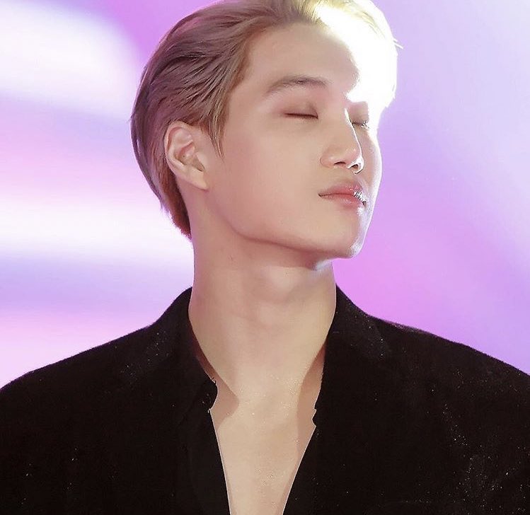 jonginpic's tweet image. It’s an angel