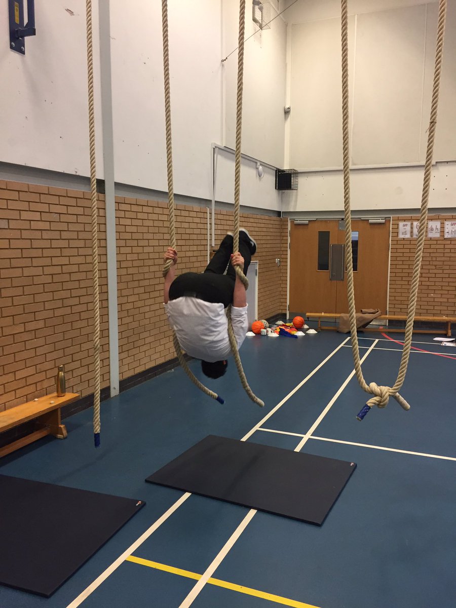 AbbotsLeaSchool's tweet photo. Amazing PE CPD from our very own @AbbotsLeaSchool Miss Abbot this evening. Our students will benefit from the varied activities we are now trained to teach with our fabulous resources! #fit4life #CPD #curriculum #keepingskillssharp https://t.co/QiRCLGWiaJ