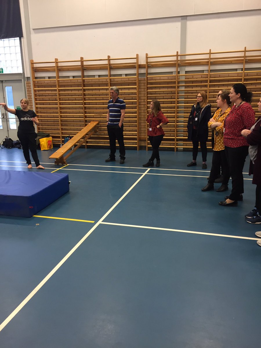 AbbotsLeaSchool's tweet photo. Amazing PE CPD from our very own @AbbotsLeaSchool Miss Abbot this evening. Our students will benefit from the varied activities we are now trained to teach with our fabulous resources! #fit4life #CPD #curriculum #keepingskillssharp https://t.co/QiRCLGWiaJ