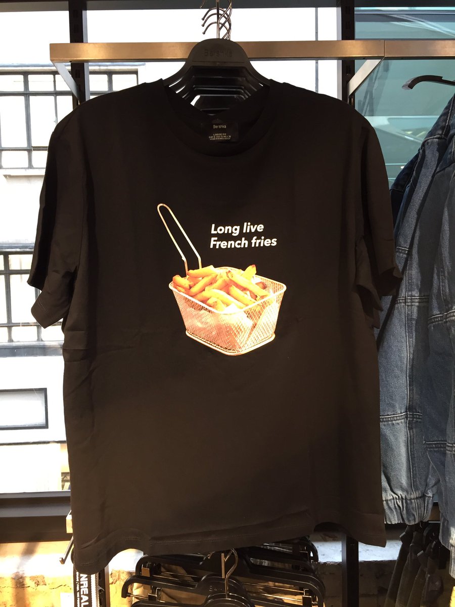 richard_parr's tweet photo. Think we need this t-shirt @StewPink ! #fries #chips #chippiechips #triplecooked #bershka @Bershka @RahulP_Sport https://t.co/b9O8r5SmuG
