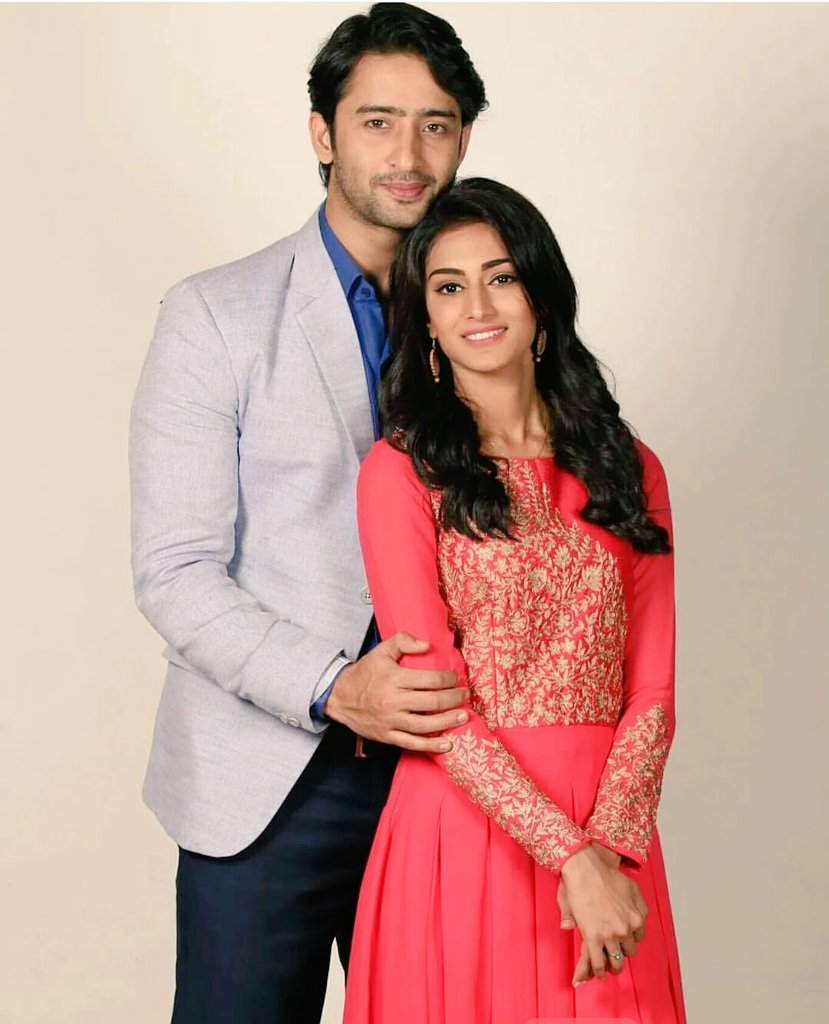 sillychiliez's tweet photo. From two friends to perfect parents...
They defined every relationship so perfectly ❤

#Devakshi
#KRPKAB
#3yearsofKRPKAB https://t.co/ERlld5AS7A
