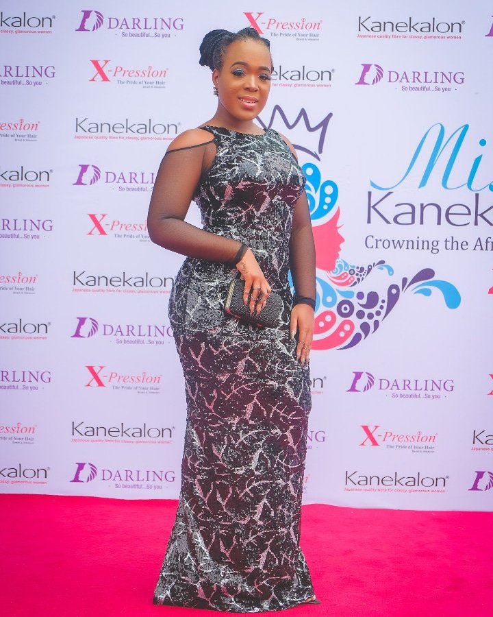 MissKanekalon's tweet image. #ThrowbackThursday A tall glass of chilled Moet, anyone? #tbt #MoetAbebe #Kanekalon #hair #braids