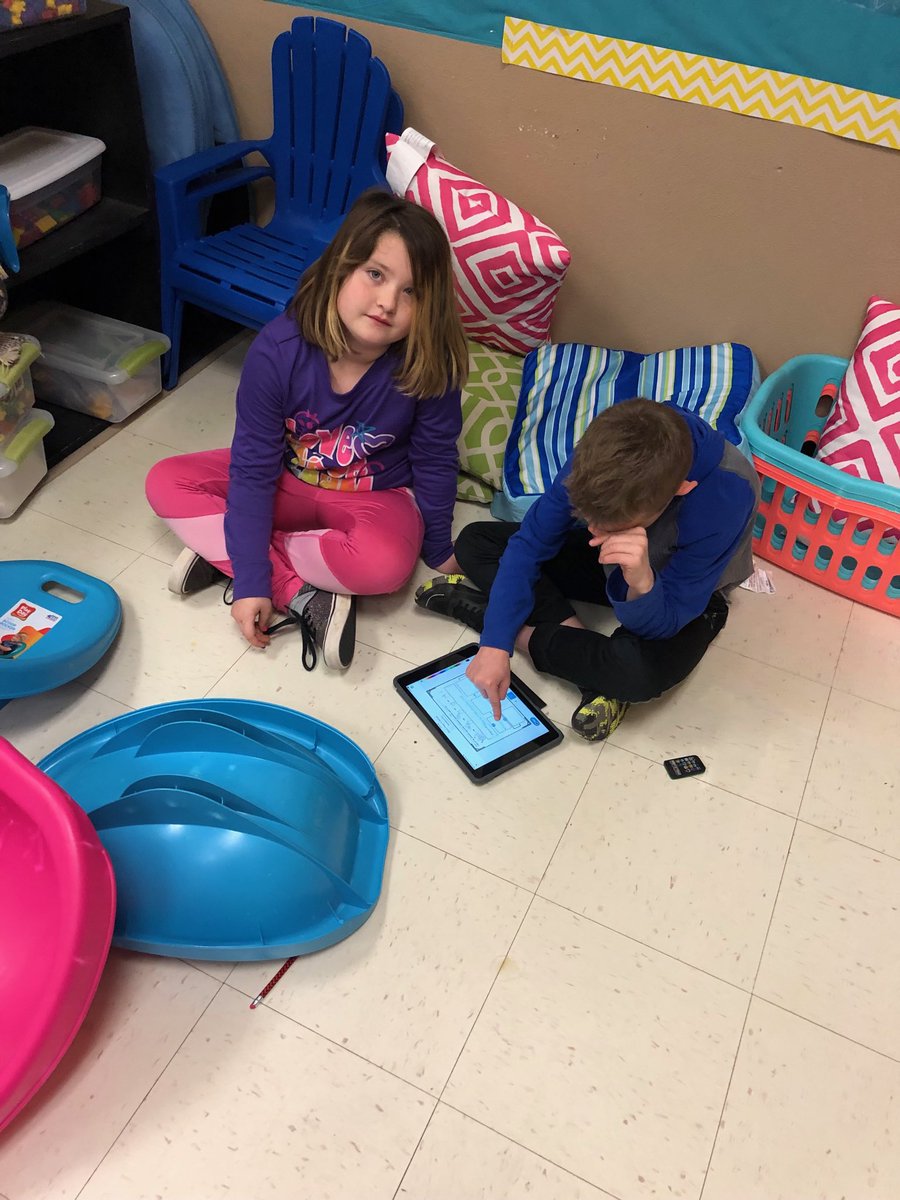 rterrell1st's tweet photo. Using ⁦@Seesaw⁩ to practice procedural text #carsonstars ⁦@decaturisd⁩ ⁦@OfficialDLDay⁩ https://t.co/KxLHa6tyzN
