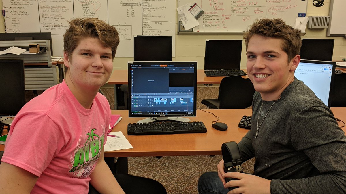 OtsegoSchools's tweet photo. OHS Visual Arts students use technology everyday to learn how to create great videos, tell stories  and produce the weekly @O_TownNews! #DLDay #DLDayOPS https://t.co/7XMoP5SEl9