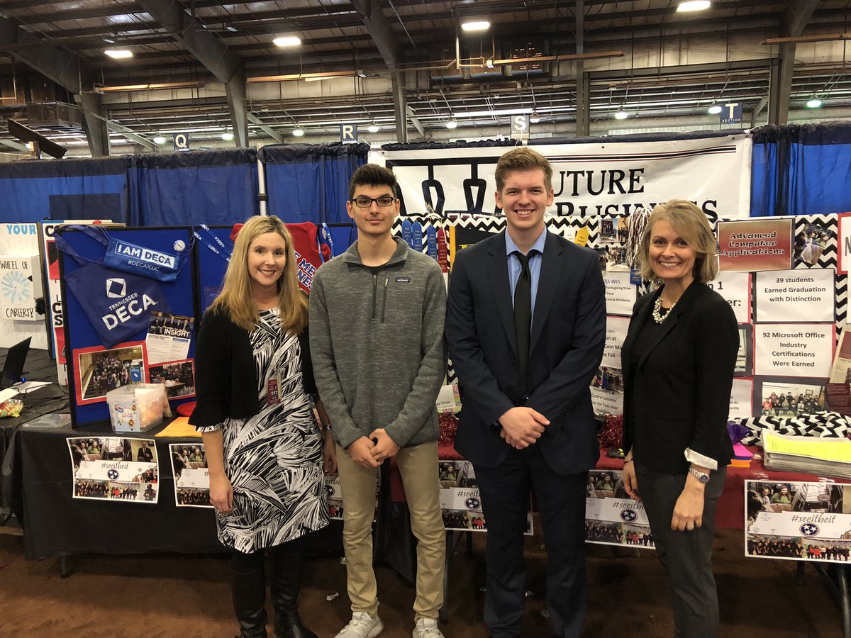aewhaley's tweet photo. Always a pleasure and honor to work with @CathyHWhitehead from @TNedu. Thank you Cathy for working the Future Ready Expo with us and judging the career booths. TN teachers are super lucky to have you represent our engagement.  #FREXPO https://t.co/WdFYrn4Xqo