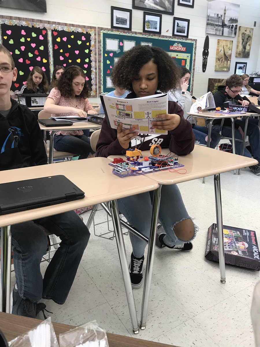 Snap circuit curiosity at it’s best! #gcmsbruins #ccsgifted