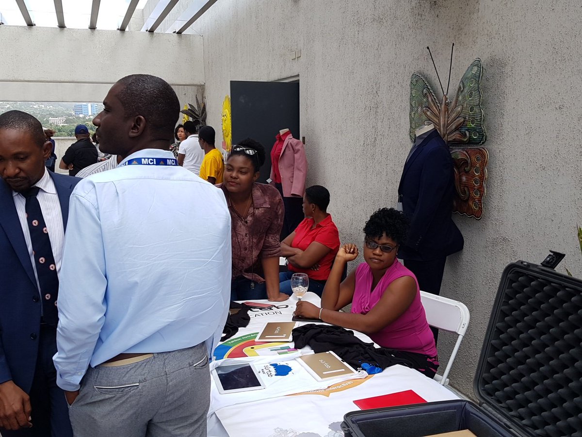 Toutes nos félicitations à l'équipe de <a href="/PADFHaiti/">PADFHaiti</a> en particulier le staff du projet #lead <a href="/MCommerceHT/">Ministere du Commerce et de l’Industrie</a>