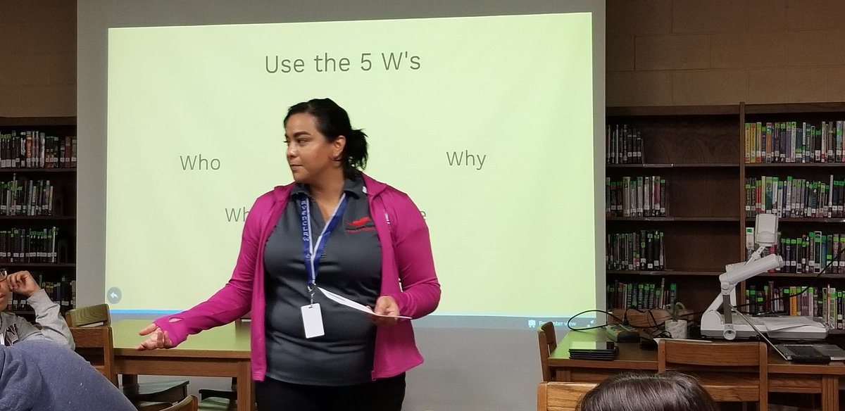 MsKrommendyk's tweet photo. My students are having fun with lesson on #ReliableSources on #VMSDigDay watch out @brianstelter they are coming for your job! #DigitalLearningDay https://t.co/4EBDgZEQzn
