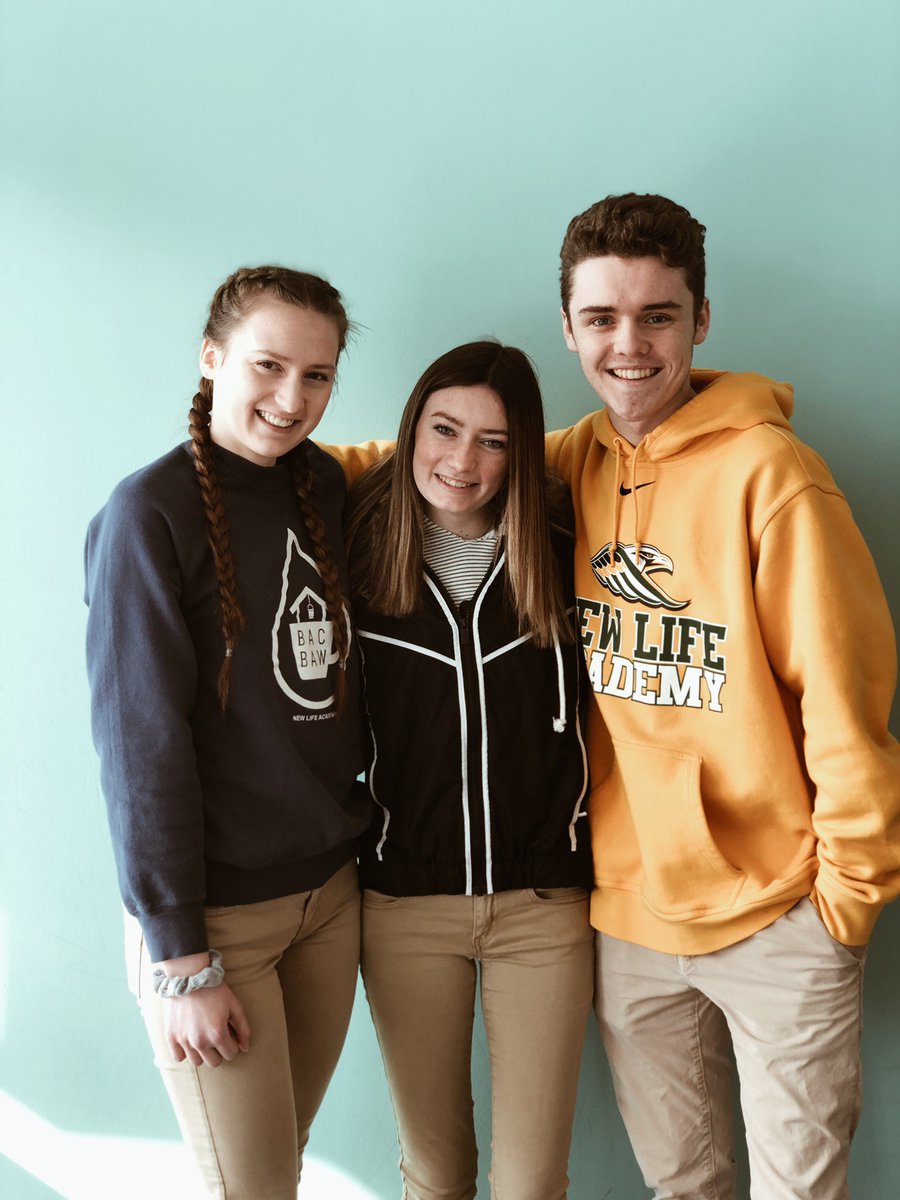 donutdocs's tweet image. meet our team!!!