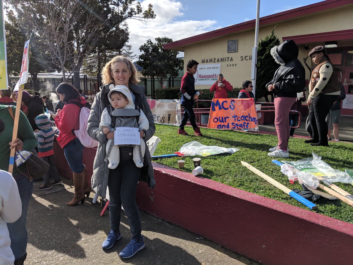APTPaction's tweet image. #Unite4OaklandKids #OUSDstrike @OaklandEA The littlest strikers