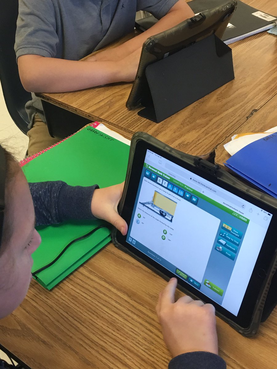 AngieMReeves's tweet image. Math Stations!! 😊📐💻 #measuringangles #flexibleseating #blendedlearning #DLDay #GarrigaProud @GarrigaElem @PointIsabelISD @OfficialDLDay