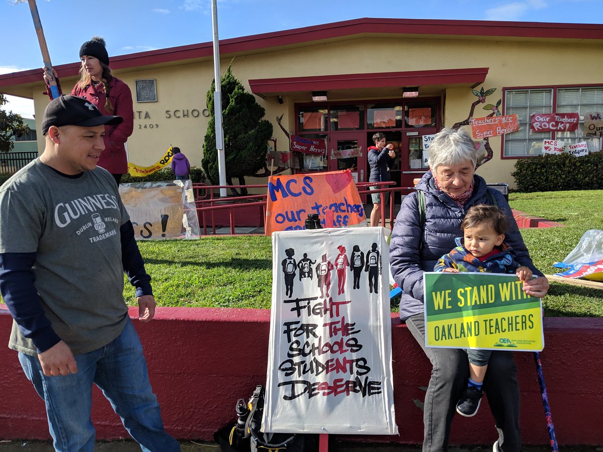 APTPaction's tweet image. #Unite4OaklandKids #OUSDstrike @OaklandEA The littlest strikers