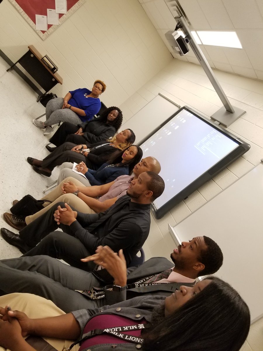 EdgenuityG's tweet photo. It was so awesome to have administrators and teachers participate in the @EdgenuityInc Partners Panel at the @DeKalbSchools 2nd Lunch + Learn! https://t.co/m581aWh43W