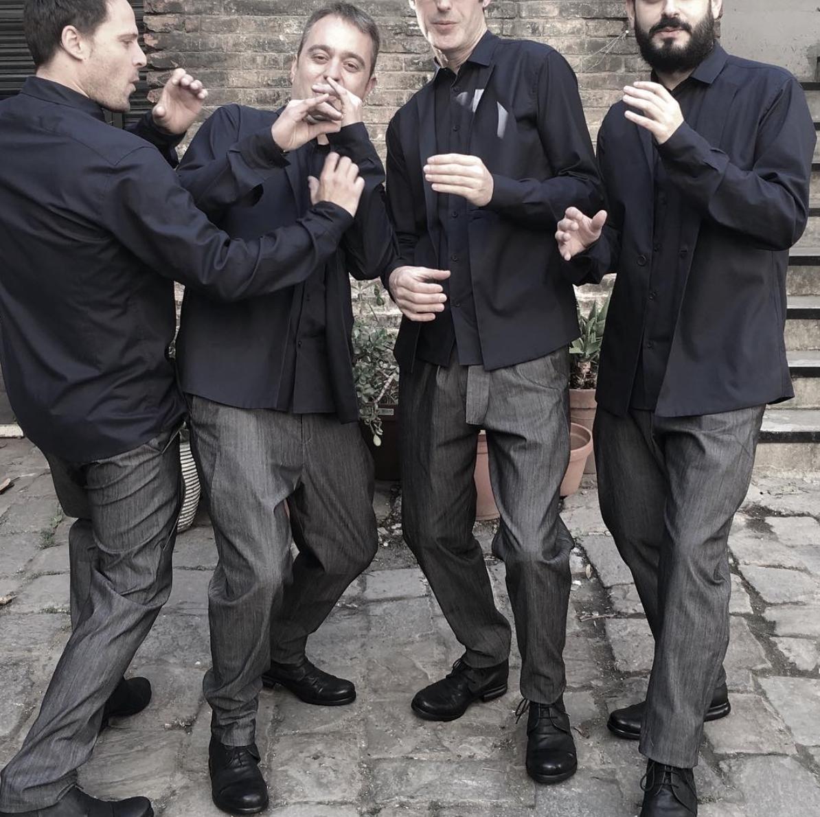 Nou vestuari per a @bcnclarinetplayers, musics excepcionals!
<a href="/Seedmusic_eu/">Seed Music</a>