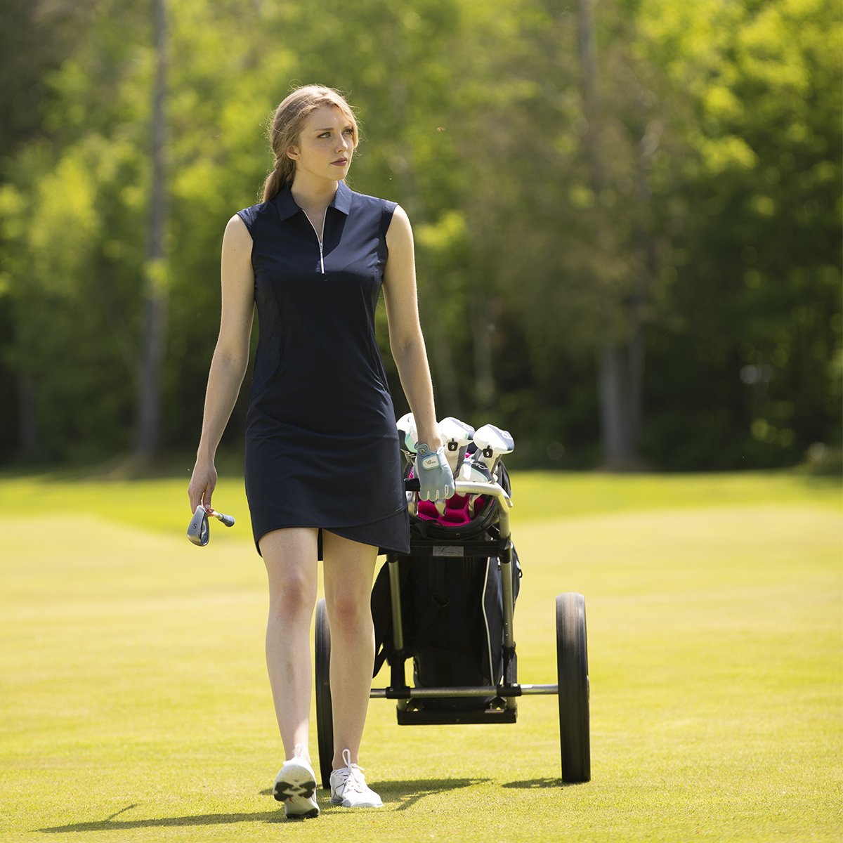 But be relieved, with its intuitive palette of Wild Orchid, White and Navy, AWAKEN ushers us into a new spring season !!