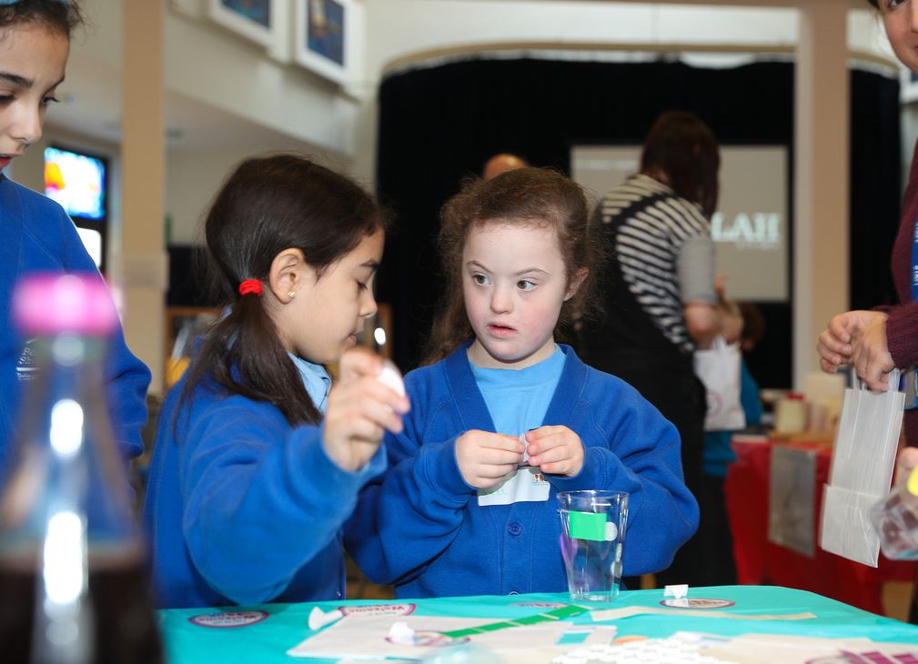 shabbat_uk's tweet photo. A huge ShabbatUK thank you to #BusheySynagogue #Gesher #Norwood #Kisharon #BeitShivdler #Immanel and many other individuals &amp; schools who came together to create an incredible pilot SEN inclusive event - 
Create &amp; Play with ShabbatUK - A sensational &amp; unforgettable morning! https://t.co/VQhwuFb6IN
