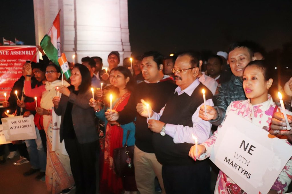 lindanewmai's tweet photo. Northeast pay tribute for the braveheart soldiers who lost their lives at Pulwana terror attack. Northeast are united always to fight against any terror! #WeStandWithForces #NEWithMartyrs
#SaluteToArmedForces #IndiaUnited
#Candlelight_vigil_at_India_Gate https://t.co/AfmbN14SlU