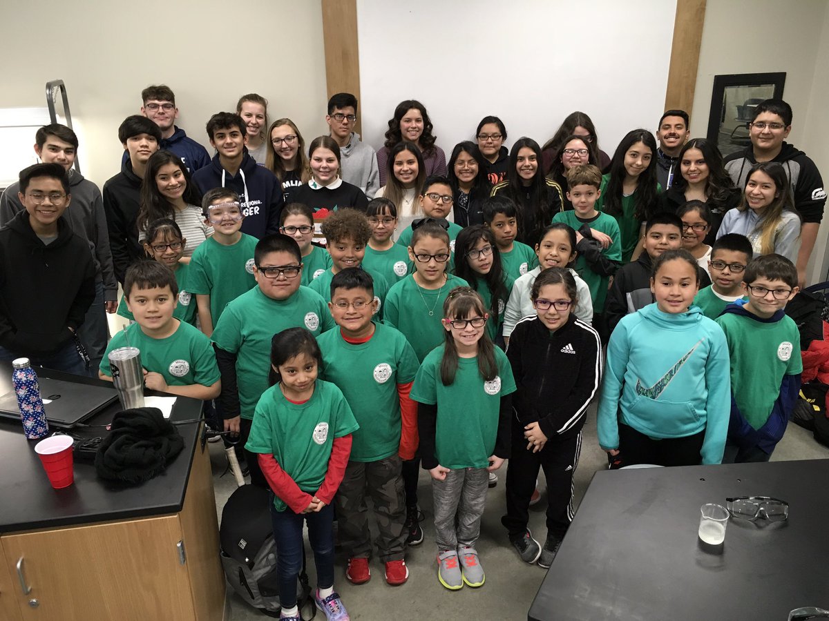 RedDemonSTEM's tweet photo. Miller 3rd grade field trip today at the high school! The high school Biologists taught them about photosynthesis through the leaf disc lab. https://t.co/SwFpodRQDs