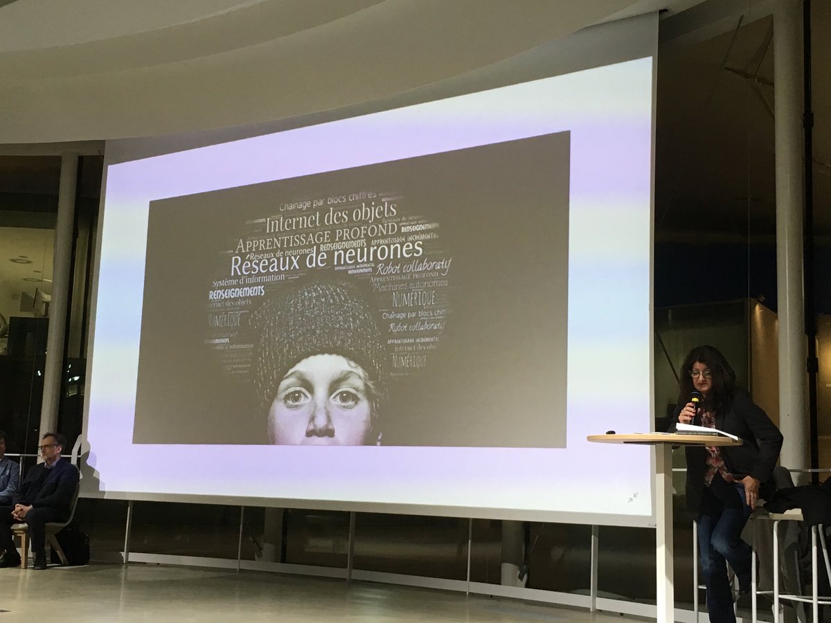 laurencefara's tweet photo. Conférence #IA ⁦@thecampProvence #lemondedetim⁩ connaissance n’est pas reconnaissance #machinelearning #innovation #centrale https://t.co/o32tnIJ7zA