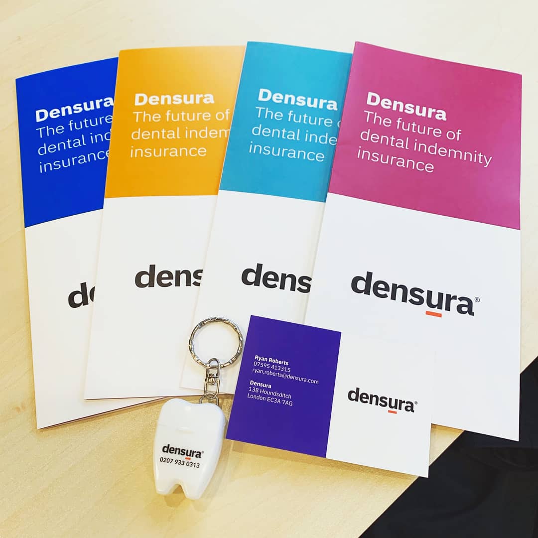 beigebell's tweet image. Beigebell worked together with @densura_indemnity to produce these cute little dental floss key chains! 🦷😷🥼😁 I mean how cool are they and where can I get one?... Oh wait!😏😎🙌🏽 #beigebell #densuraindemnity #brandedmerchandise #merchandise #dentalflosskeychain #dentists #teeth